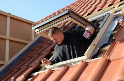 Pose de fenêtres de toit Velux à Roizy